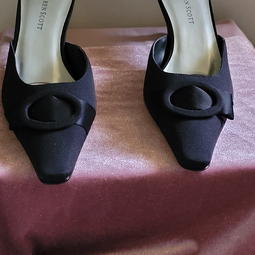 Black slide in heels